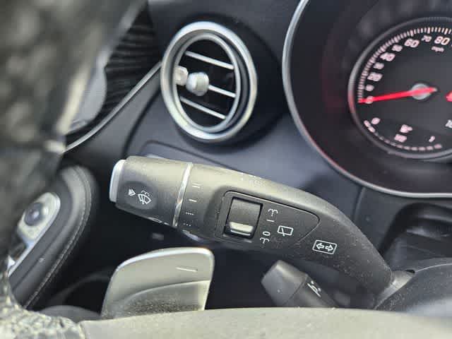 Thumbnail: 2018 Mercedes-Benz GLC - 26