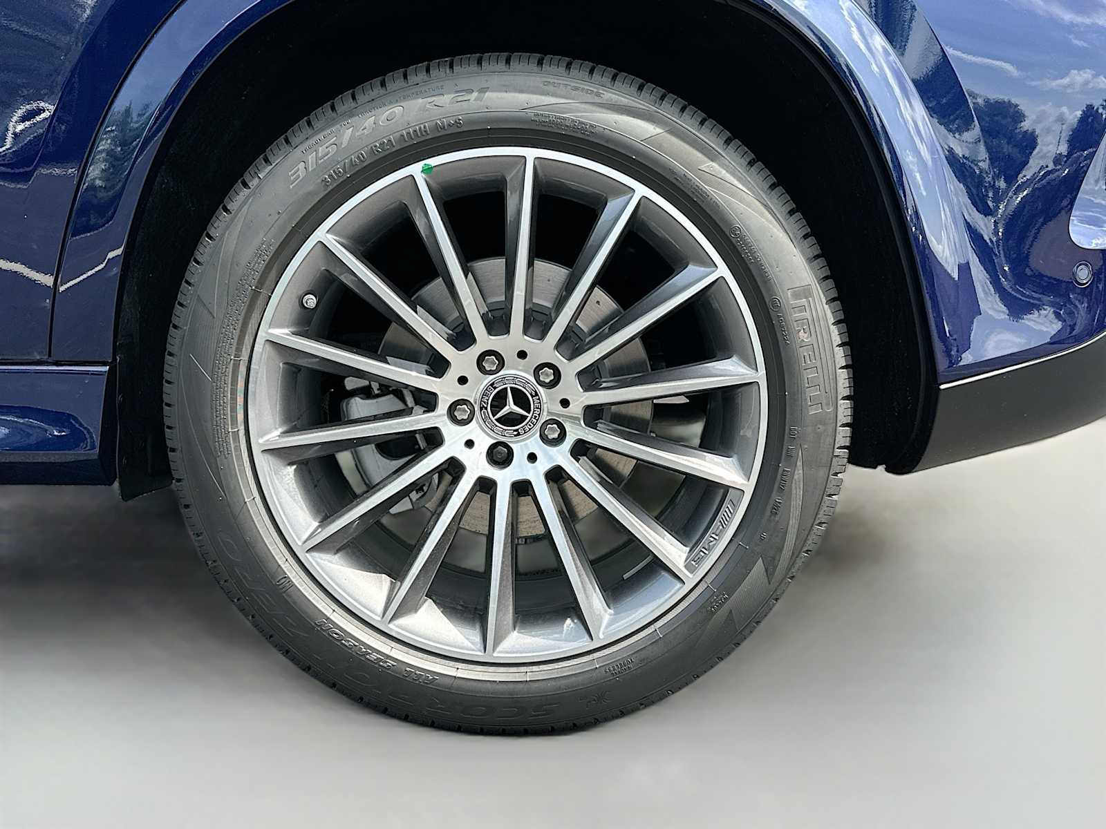 Thumbnail: 2026 Mercedes-Benz GLE - 32