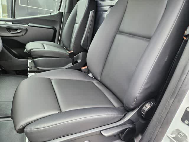 Thumbnail: 2026 Mercedes-Benz Sprinter - 15