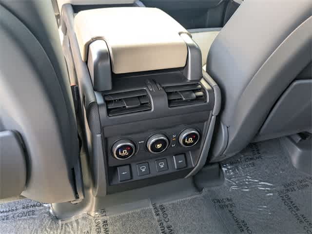 Thumbnail: 2021 Land Rover Defender - 28