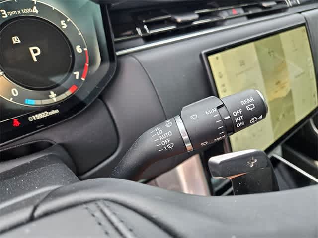 Thumbnail: 2025 Land Rover Range Rover - 29