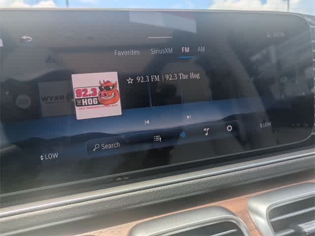 Thumbnail: 2025 Mercedes-Benz GLE - 30