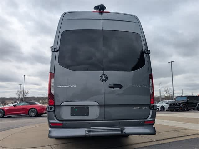 Thumbnail: 2024 Mercedes-Benz Sprinter - 8