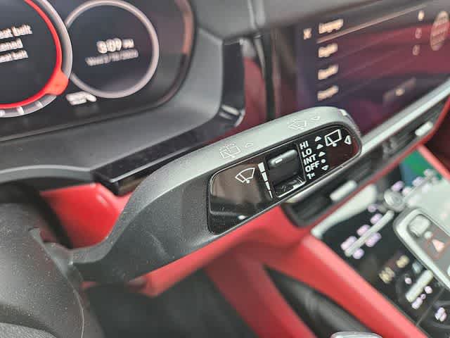 Thumbnail: 2023 Porsche Cayenne - 25