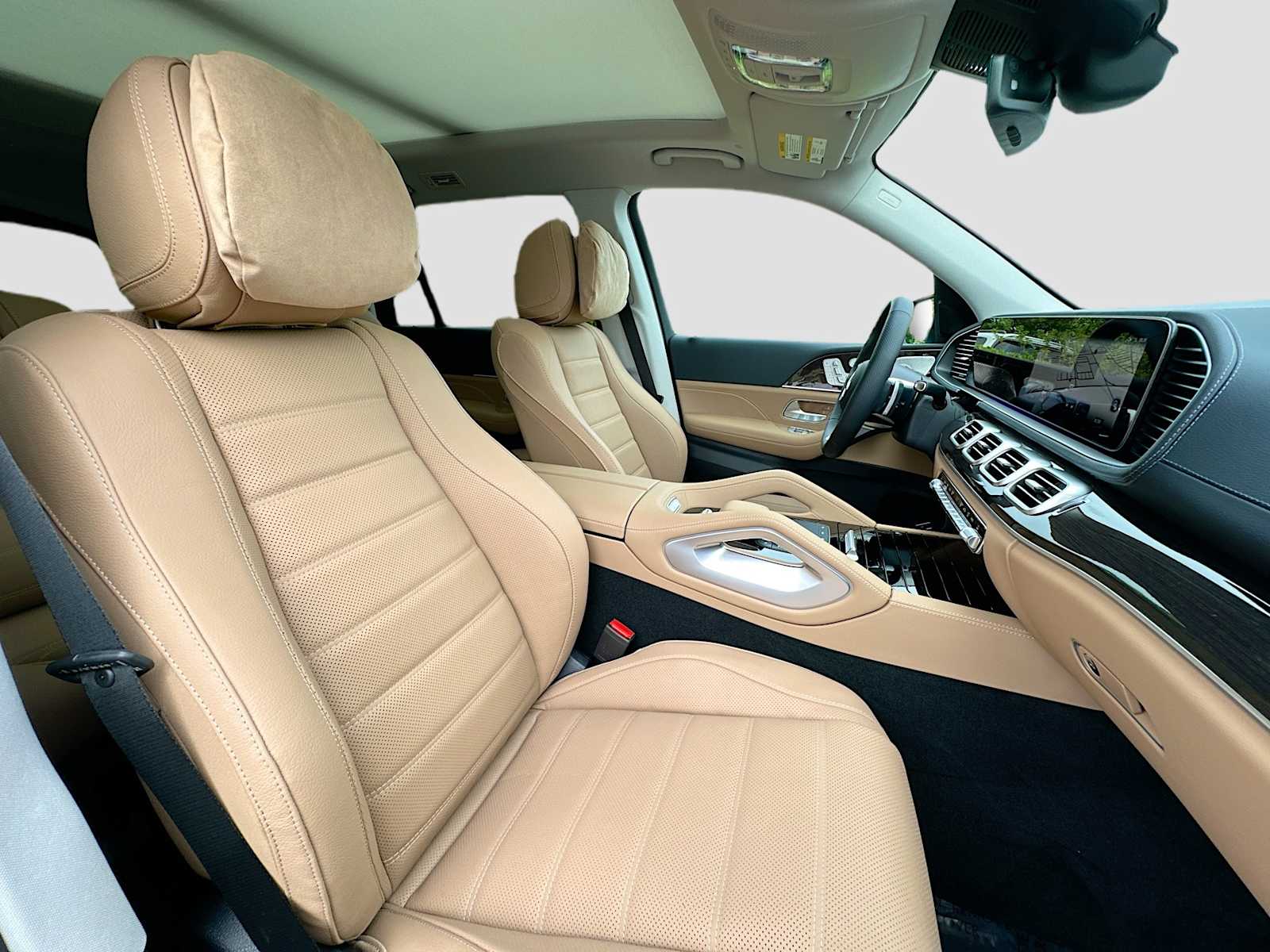 Thumbnail: 2026 Mercedes-Benz GLS - 31