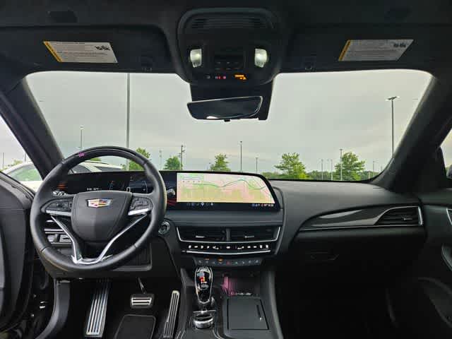 Thumbnail: 2025 Cadillac CT5 - 21