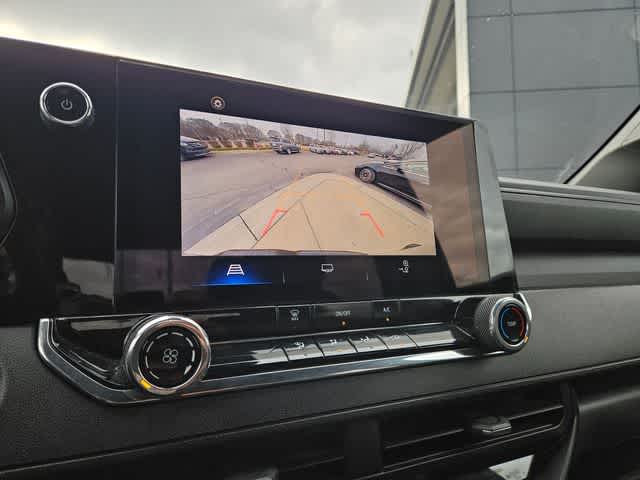 Thumbnail: 2023 Chevrolet Colorado - 27