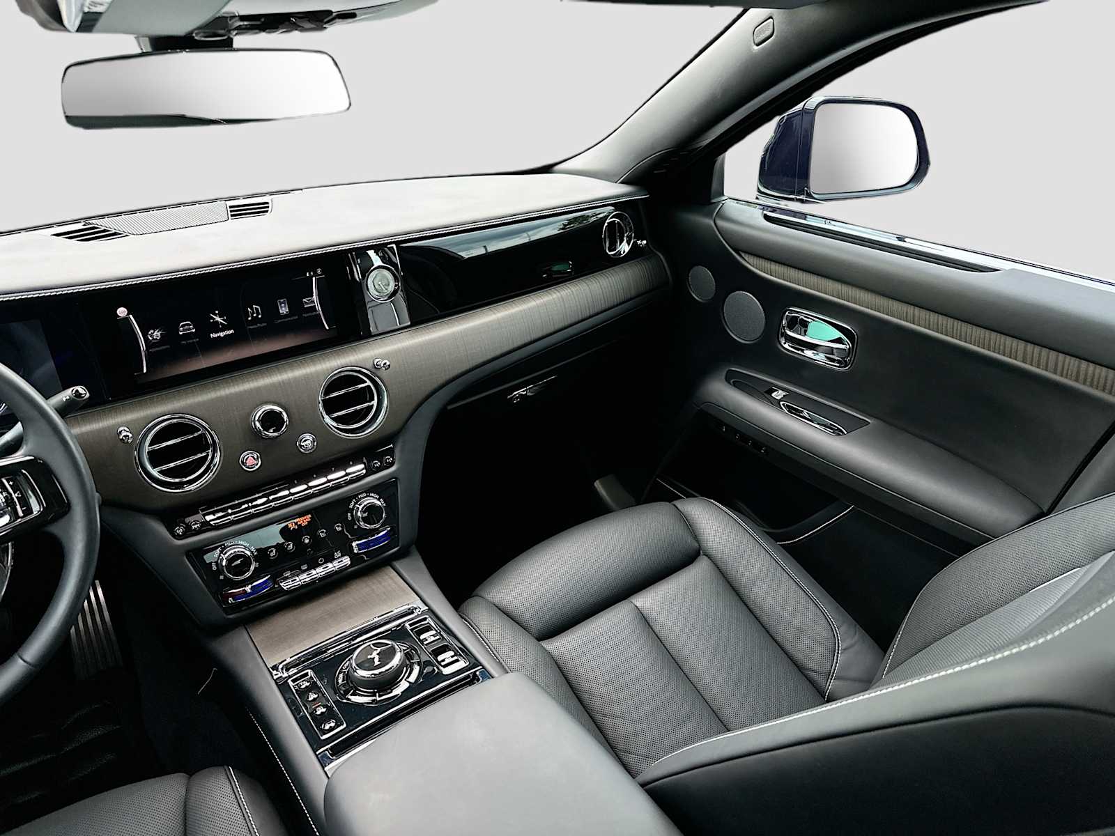 Thumbnail: 2022 Rolls-Royce Ghost - 24