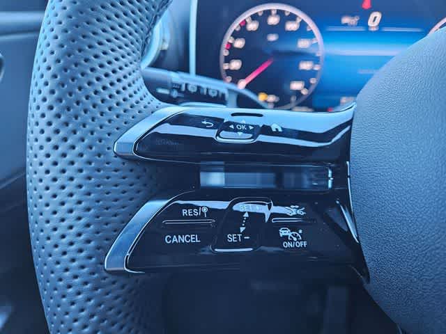 Thumbnail: 2026 Mercedes-Benz GLC - 22