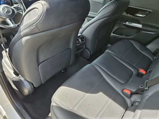 Thumbnail: 2025 Mercedes-Benz GLC - 17