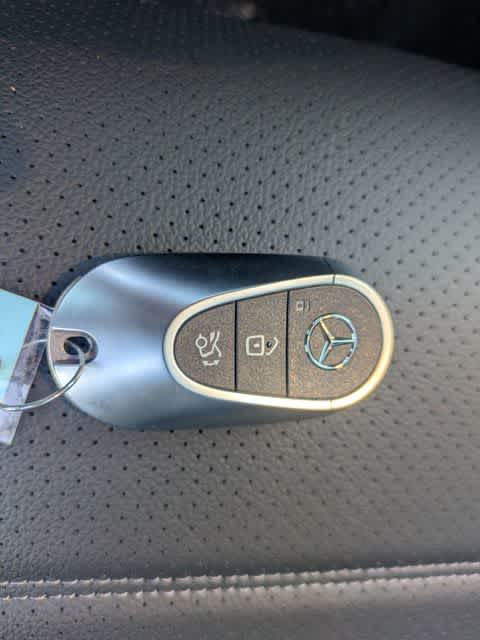 Thumbnail: 2026 Mercedes-Benz GLC - 31