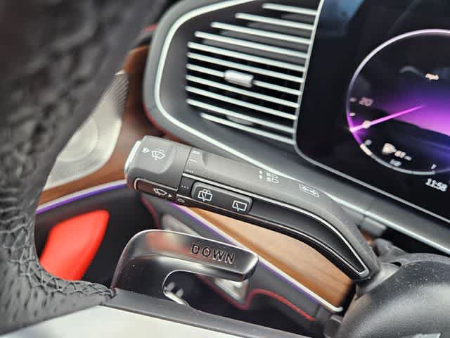 Thumbnail: 2026 Mercedes-Benz GLE - 29