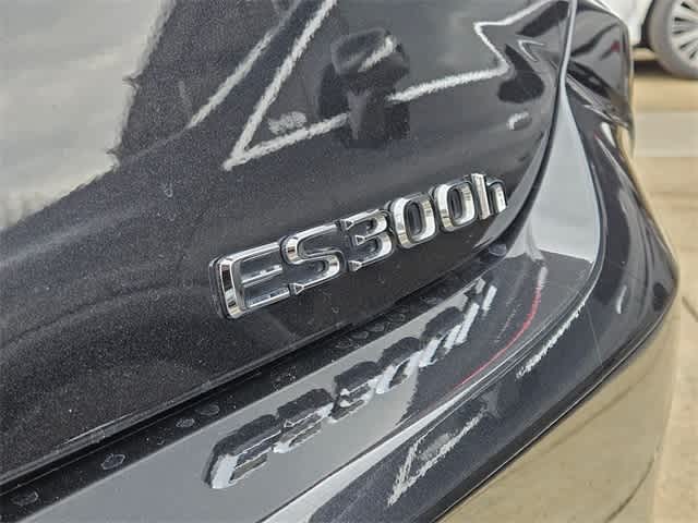 Thumbnail: 2024 Lexus ES - 19