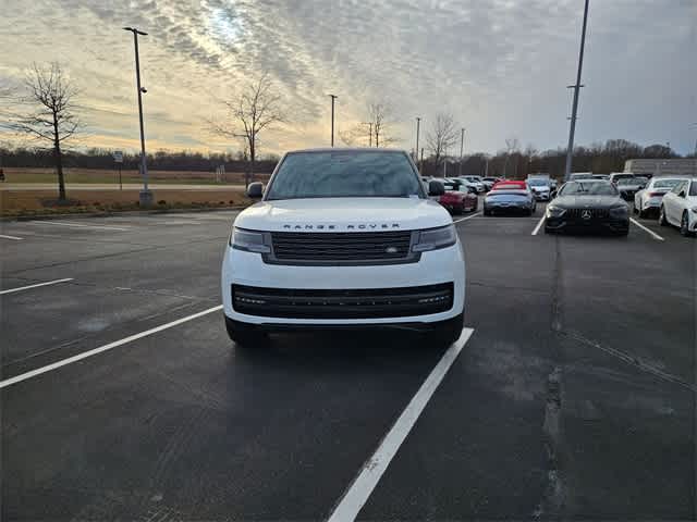 Thumbnail: 2025 Land Rover Range Rover - 4