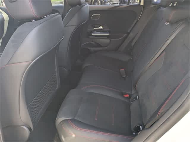 Thumbnail: 2025 Mercedes-Benz GLA - 20