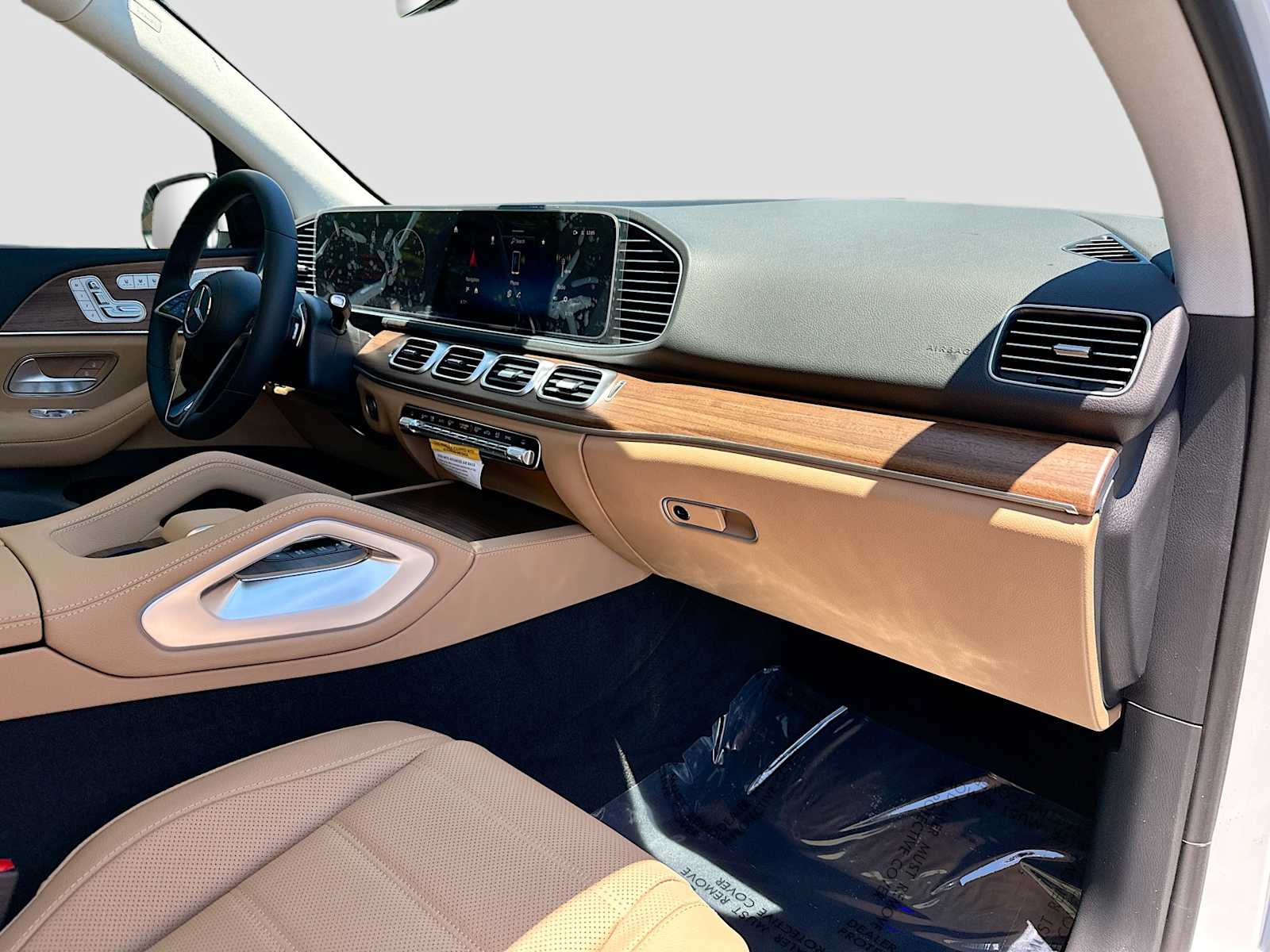Thumbnail: 2026 Mercedes-Benz GLE - 30