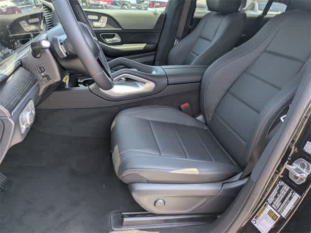 Thumbnail: 2025 Mercedes-Benz GLS - 16