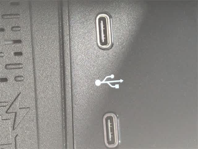 Thumbnail: 2025 Mercedes-Benz GLE - 31