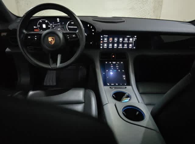 2023 Porsche Taycan Base photo 4