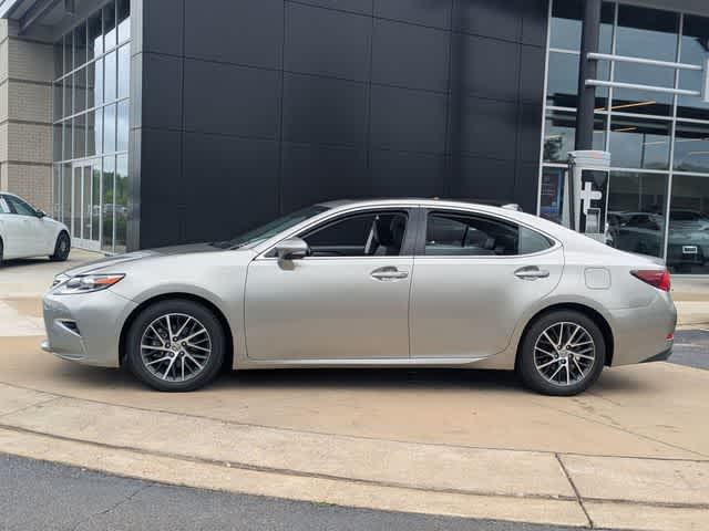 Thumbnail: 2016 Lexus ES - 6
