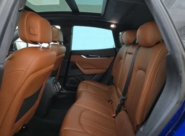 2022 Maserati Levante Base GT photo 4