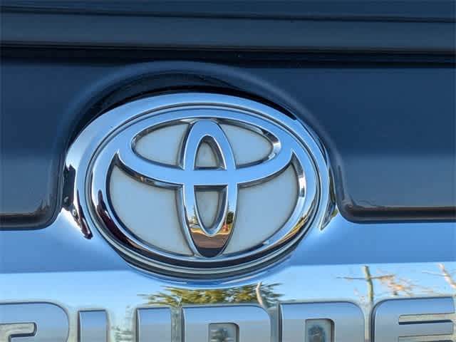 Thumbnail: 2016 Toyota 4Runner - 11