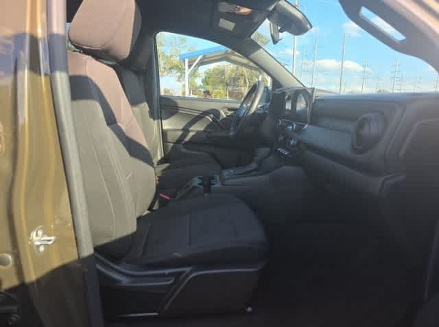 Thumbnail: 2023 Chevrolet Colorado - 6