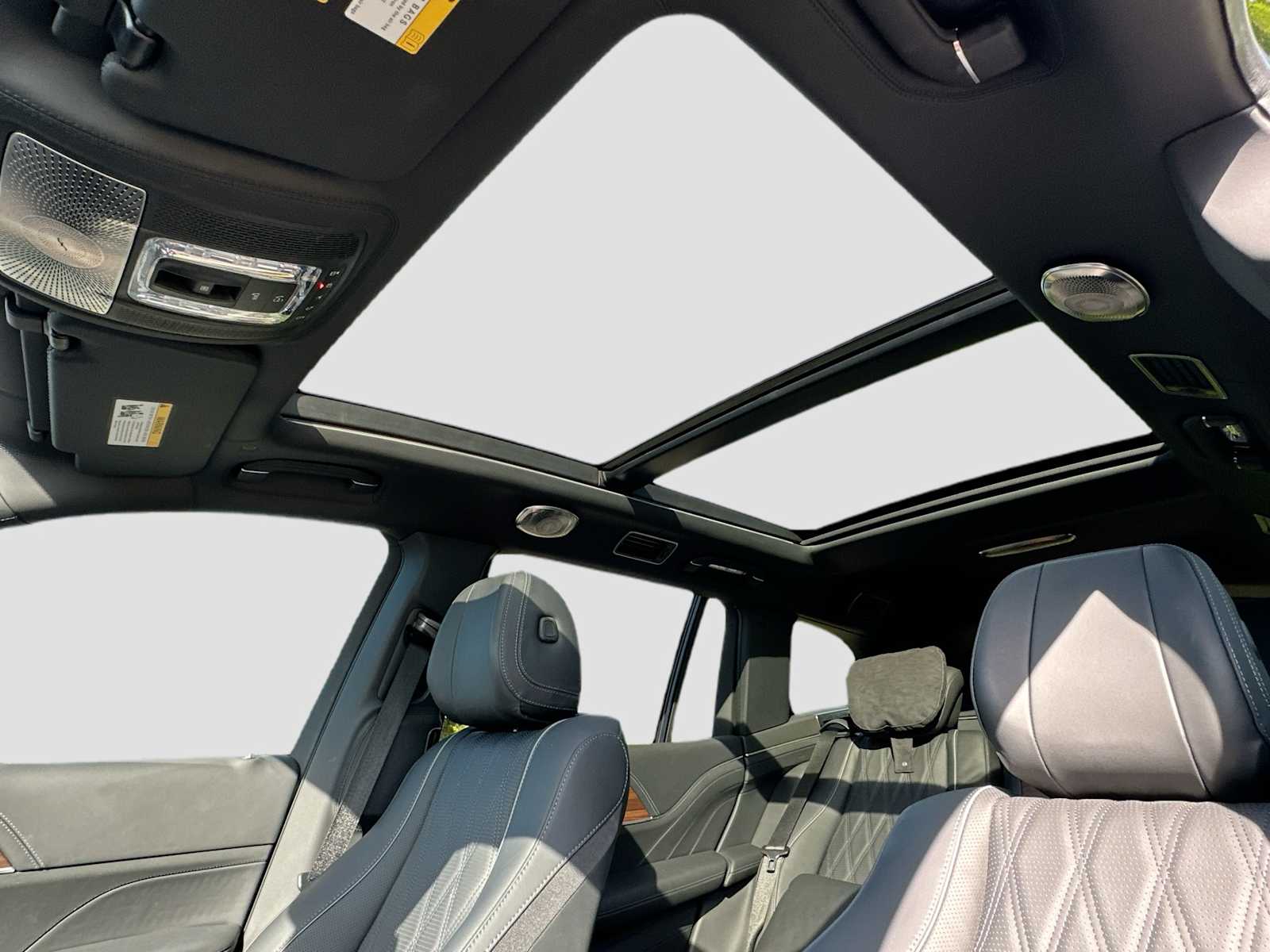 Thumbnail: 2024 Mercedes-Benz GLS - 23