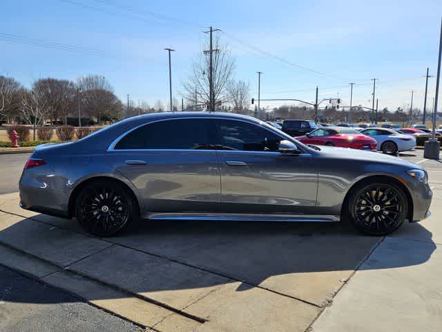 Thumbnail: 2023 Mercedes-Benz S-Class - 10