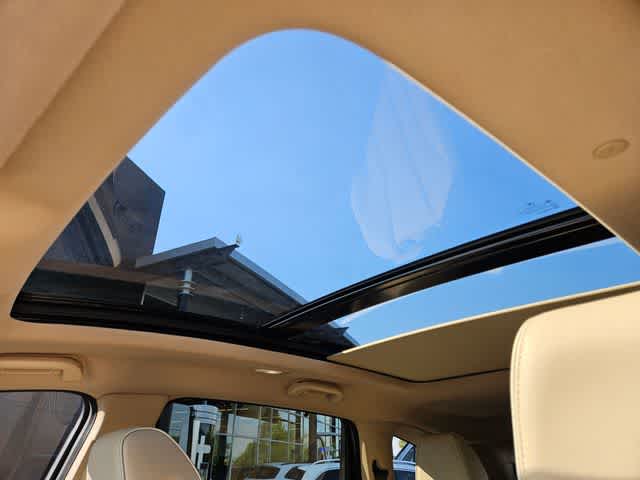 Thumbnail: 2022 Acura MDX - 16