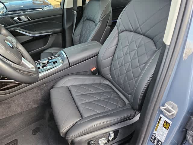 Thumbnail: 2024 BMW X7 - 15