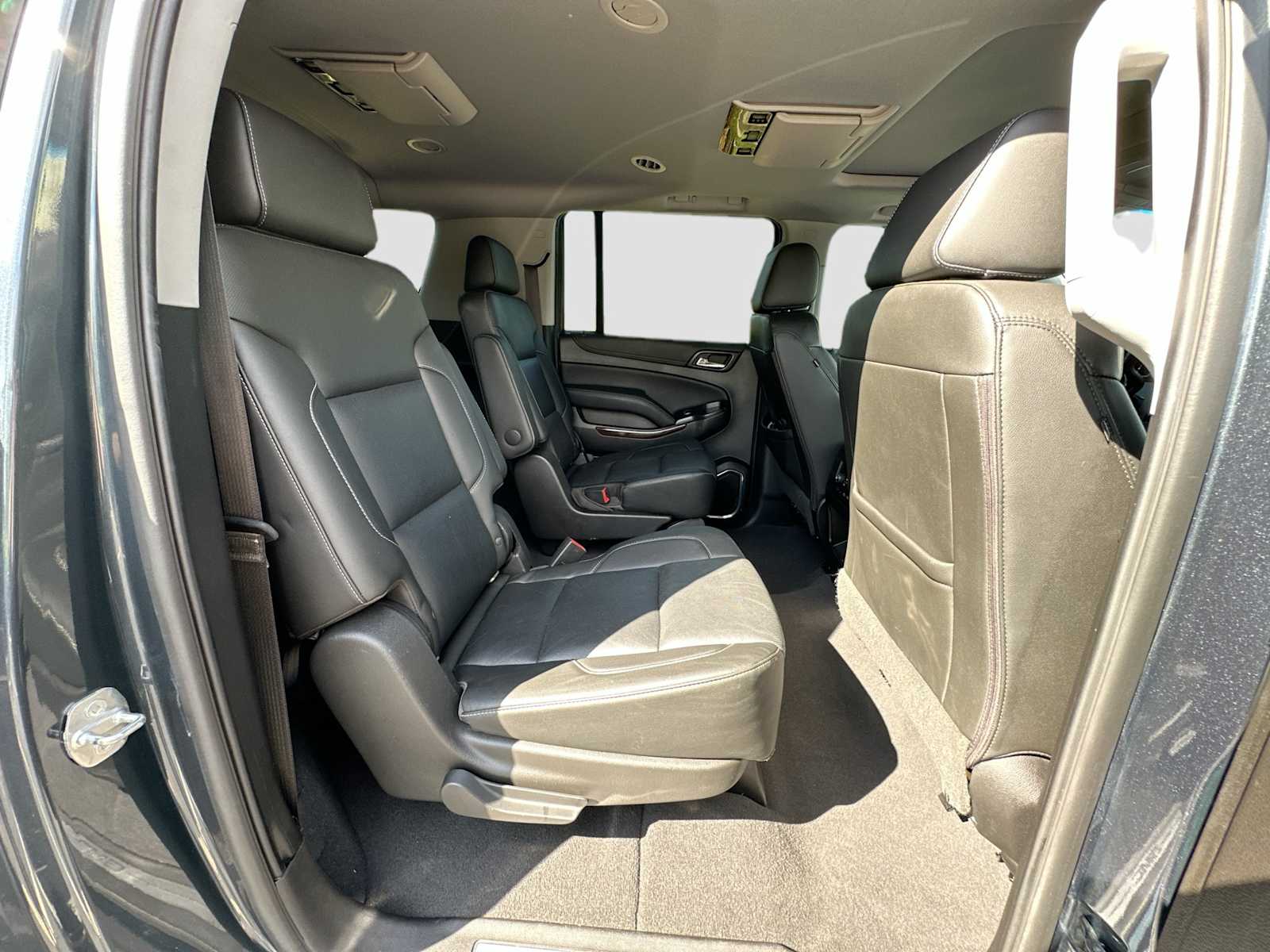 Thumbnail: 2019 GMC Yukon XL - 31