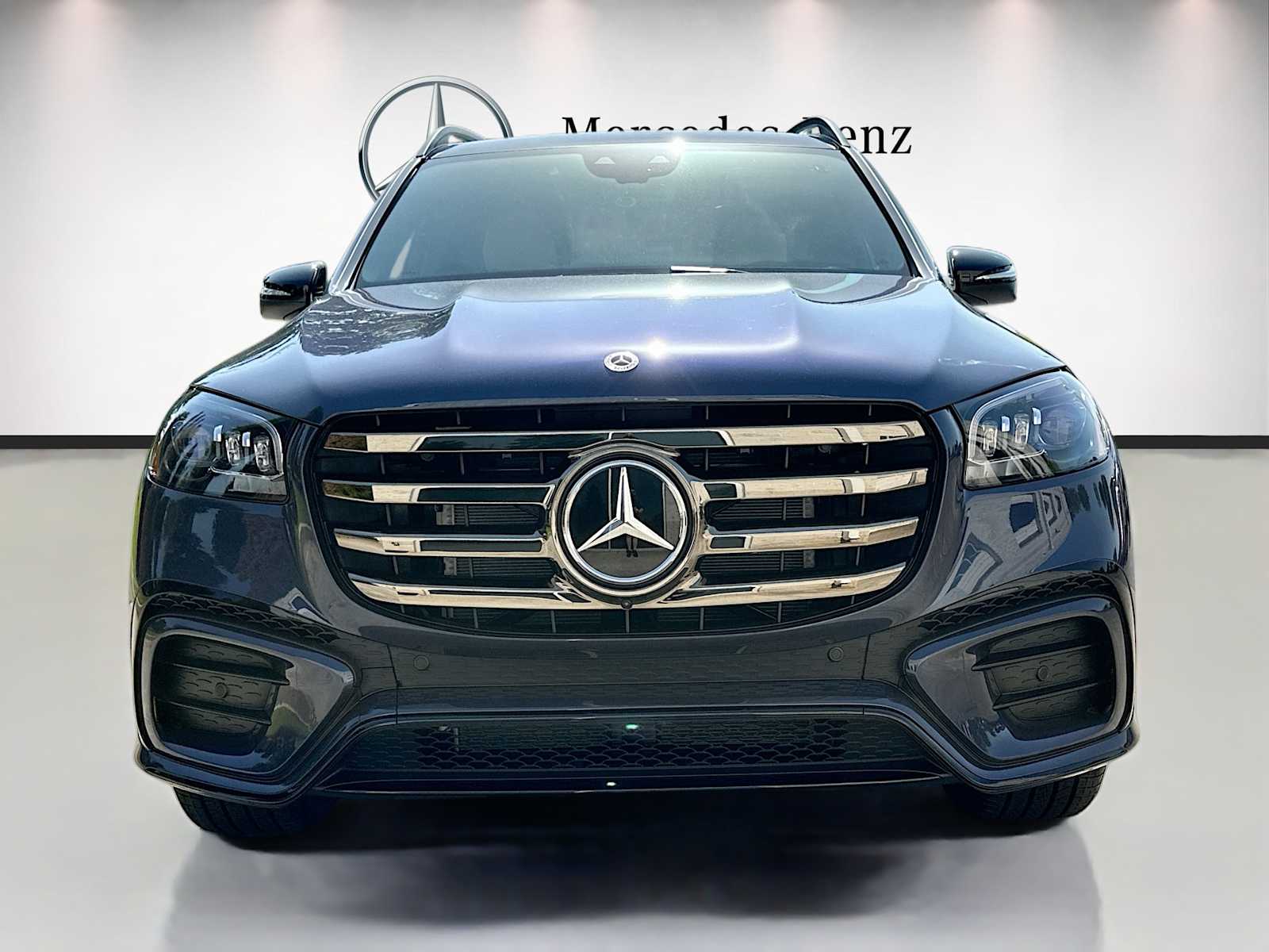 Thumbnail: 2026 Mercedes-Benz GLS - 2