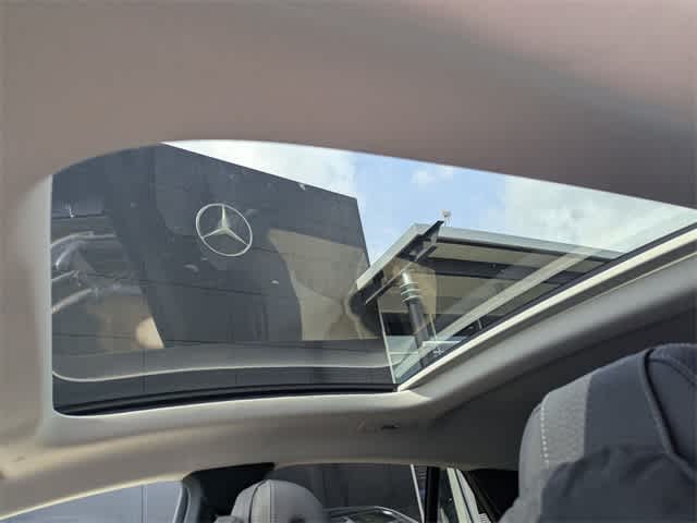 Thumbnail: 2026 Mercedes-Benz GLE - 19