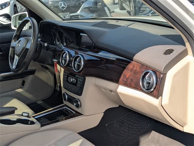 Thumbnail: 2015 Mercedes-Benz GLK - 33