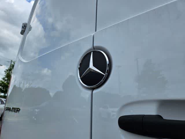 Thumbnail: 2026 Mercedes-Benz Sprinter - 12