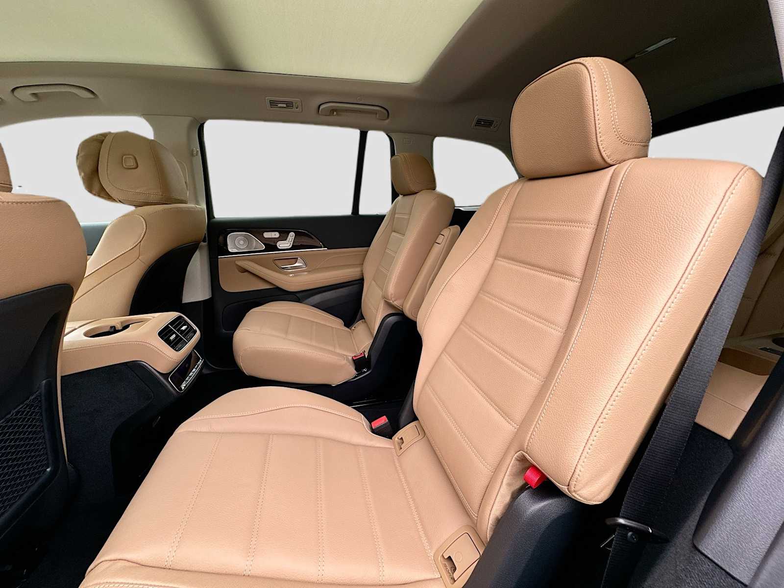 Thumbnail: 2026 Mercedes-Benz GLS - 26