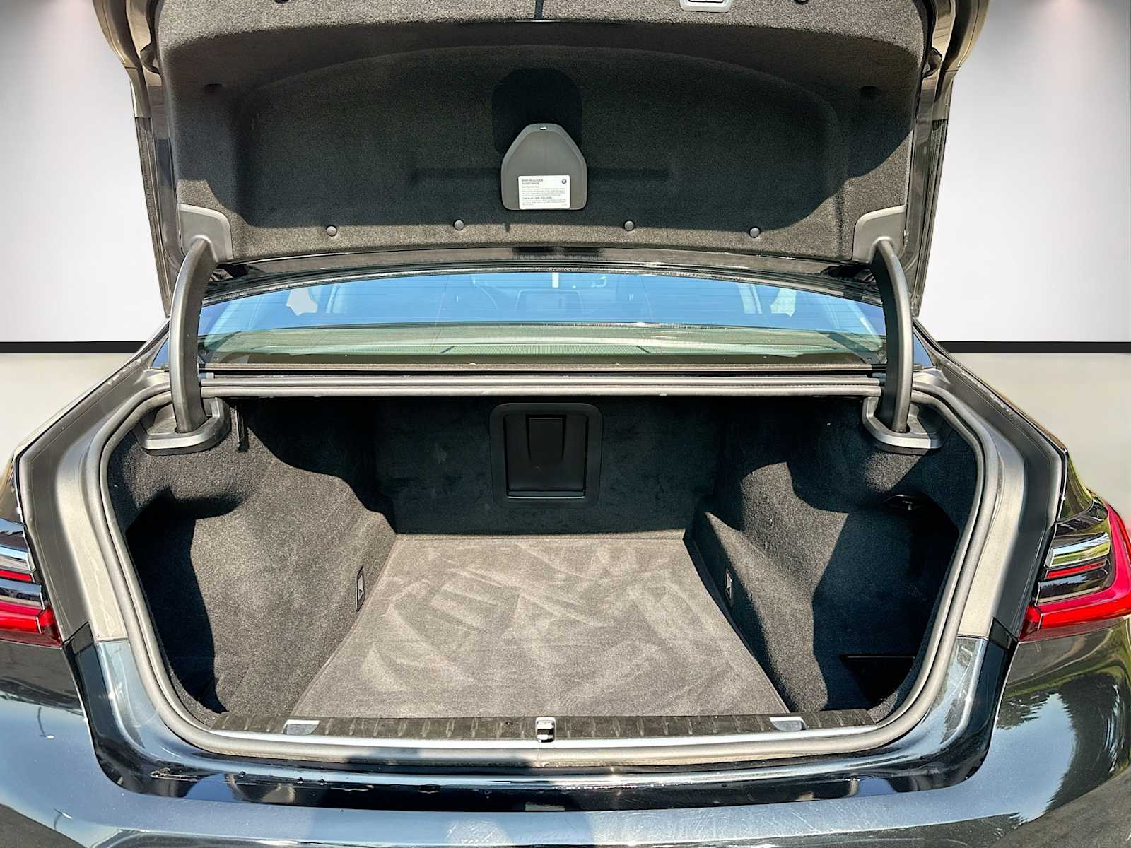 Thumbnail: 2021 BMW 7 Series - 28