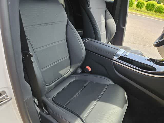 Thumbnail: 2025 Mercedes-Benz GLC - 21