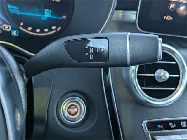 Thumbnail: 2022 Mercedes-Benz GLC - 31