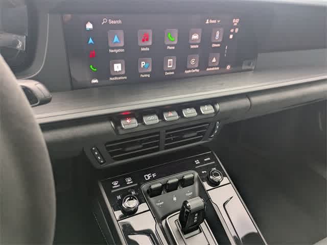 Thumbnail: 2025 Porsche 911 - 27