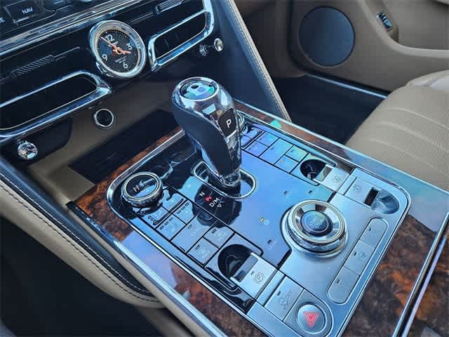 Thumbnail: 2022 Bentley Flying Spur - 30