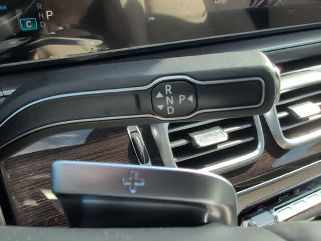 Thumbnail: 2026 Mercedes-Benz GLE - 32