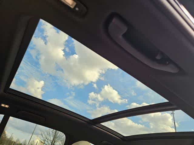 Thumbnail: 2021 BMW X5 - 23