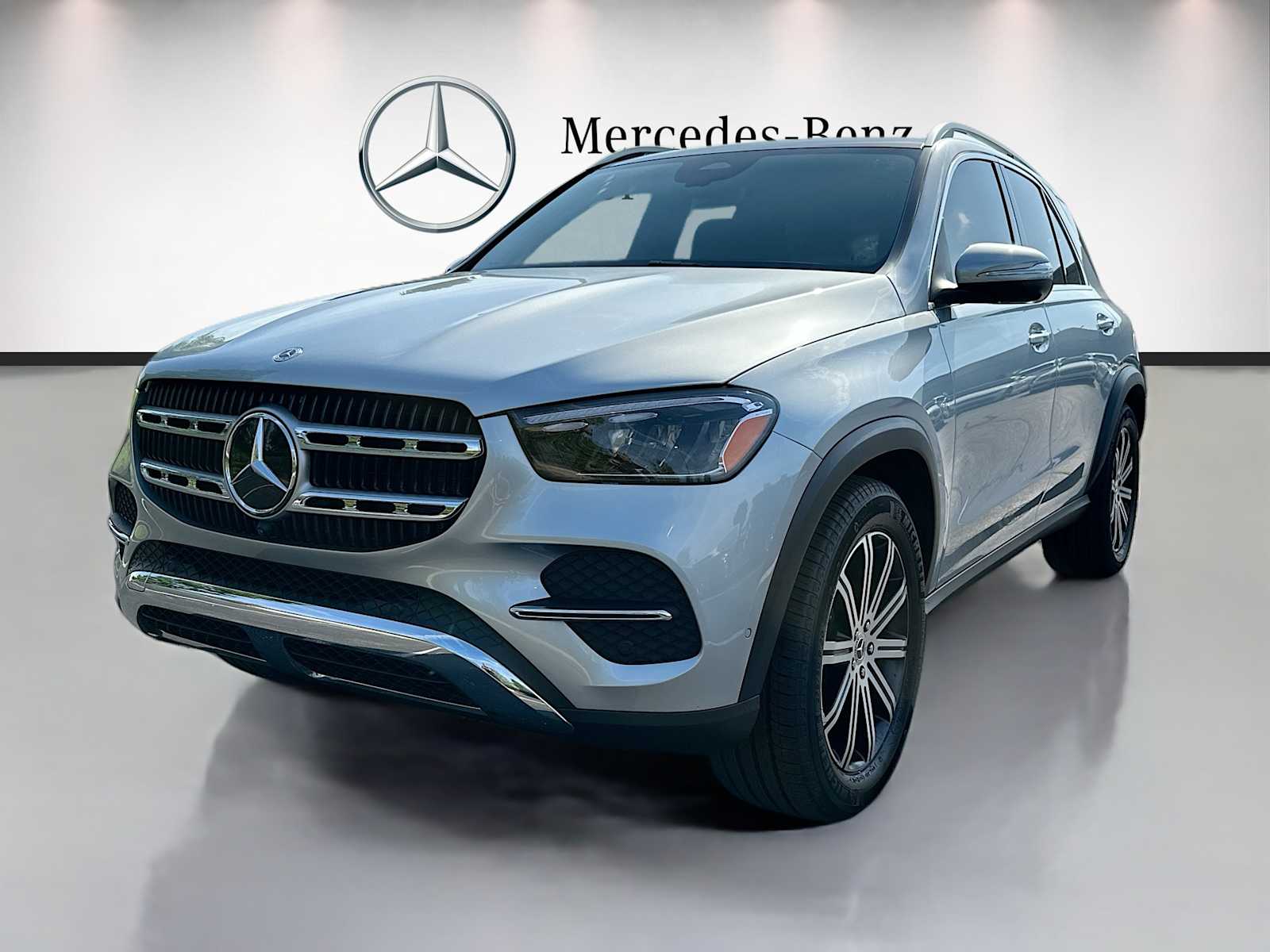 Thumbnail: 2026 Mercedes-Benz GLE - 1