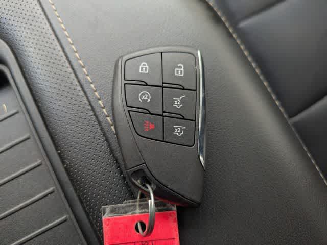 Thumbnail: 2021 Chevrolet Tahoe - 31