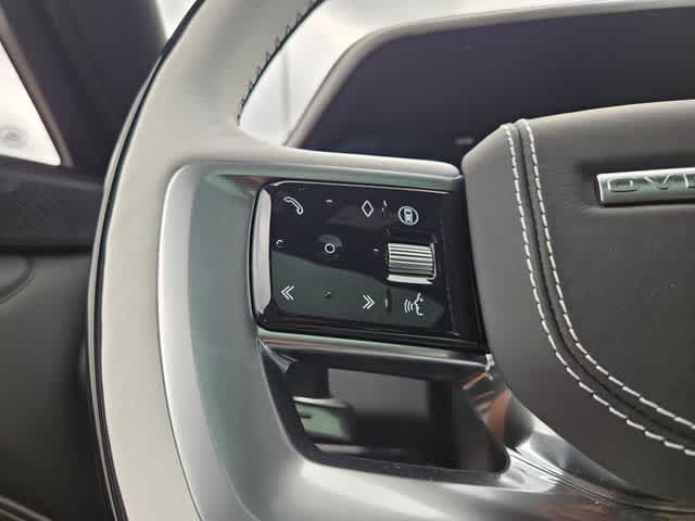 Thumbnail: 2025 Land Rover Range Rover - 28