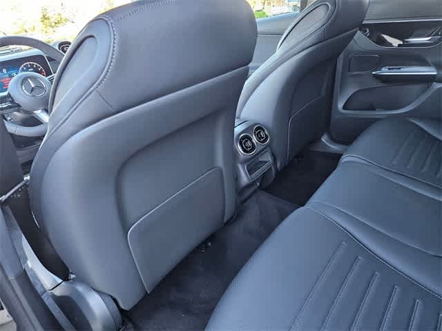 Thumbnail: 2026 Mercedes-Benz GLC - 17