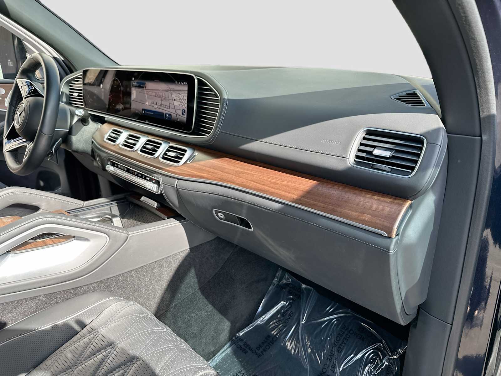 Thumbnail: 2024 Mercedes-Benz GLS - 32