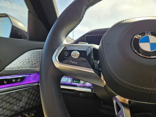 Thumbnail: 2025 BMW 7 Series - 25